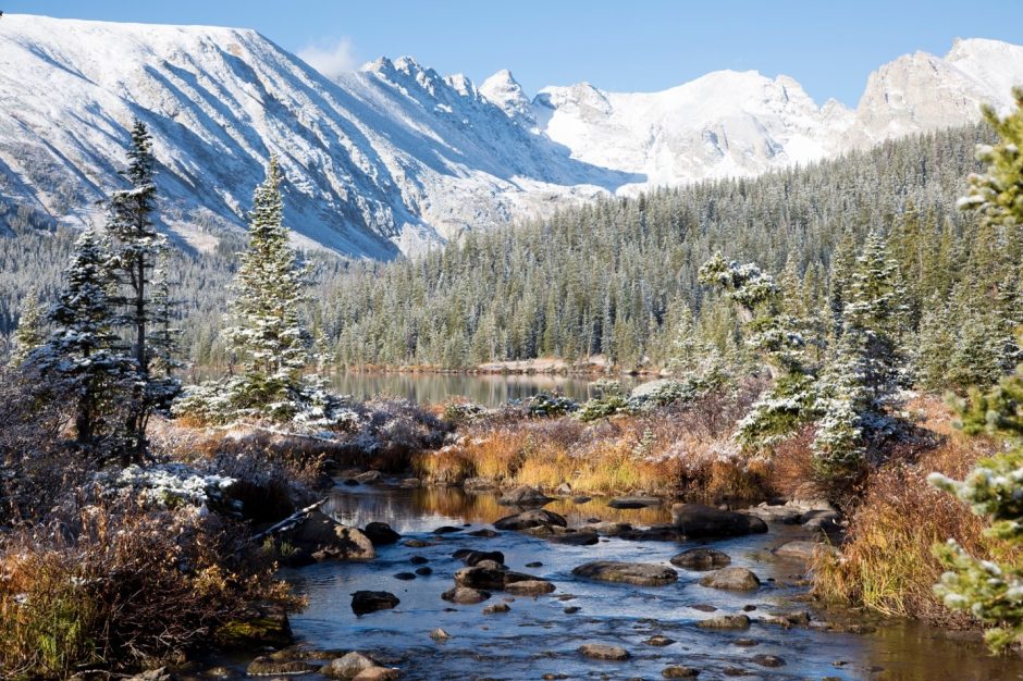 an early snow makes for a unique fall color photo