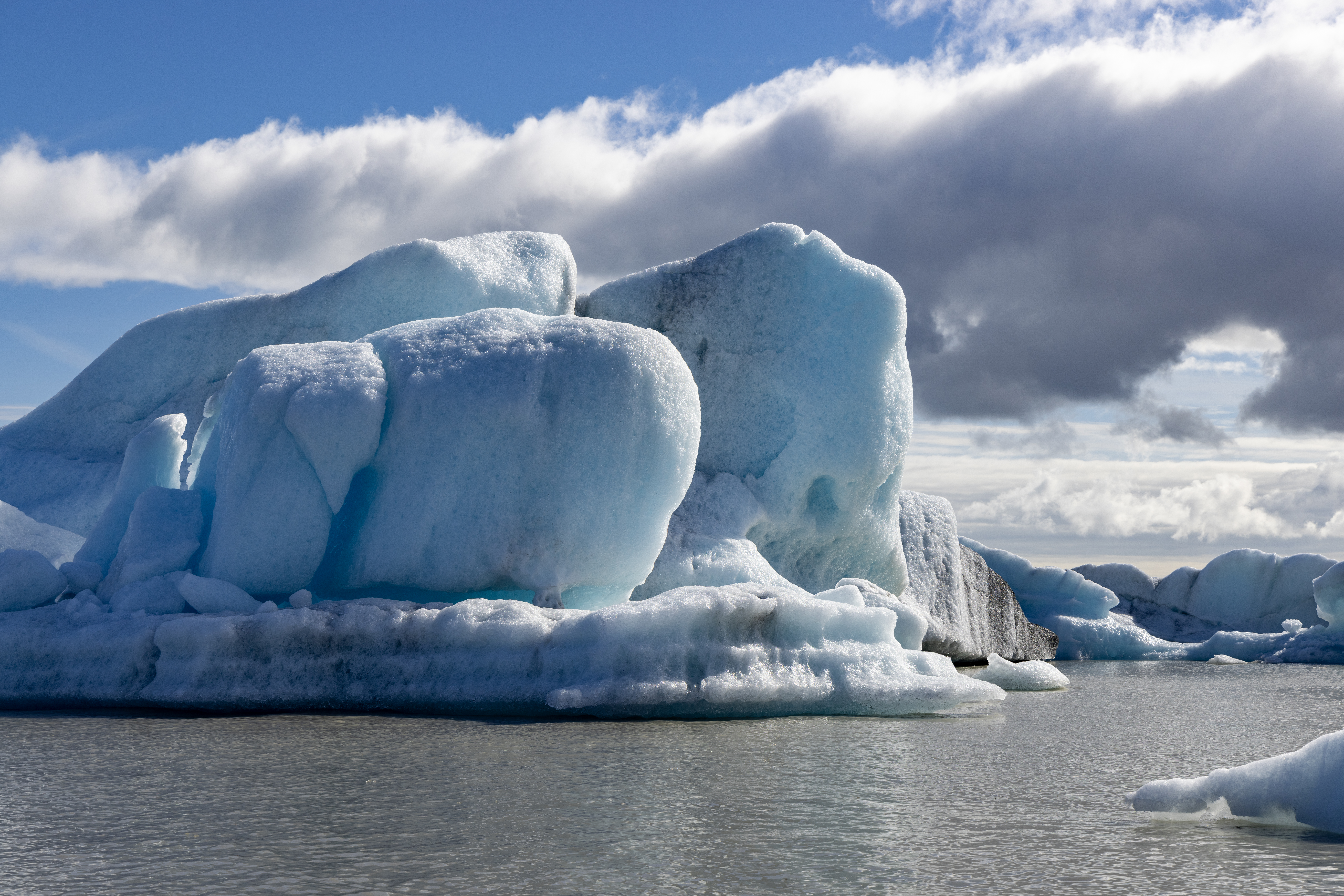 icebergs in iceland